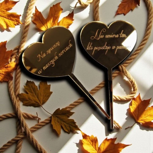 dekoracja nagrobna serce na piku złoty akryl z grawerem