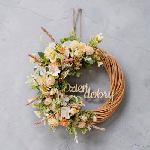 Wianek z napisami _Dzień dobry_.jpg