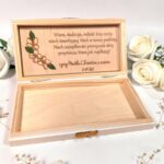 Drewniane pudełko ślubne personalizowane z życzeniami 18x10 - obrazek 3