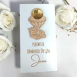 Drewniane pudełko na Komunię z grawerem i personalizacją